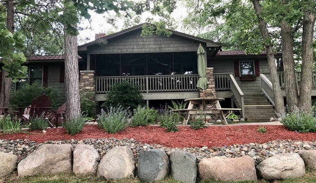 Cozy Cabin on Rush Lake of the Whitefish Chain