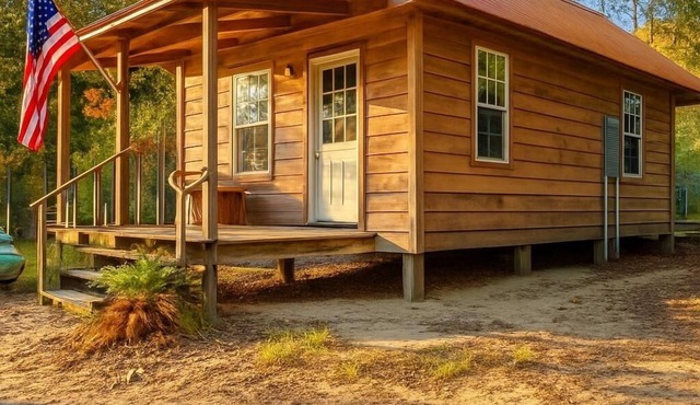 Cozy Cabin on the Creek with 2 beautiful private sandbars