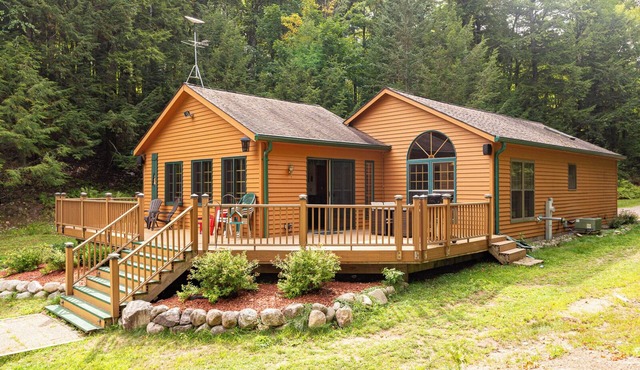 Cozy Cabin On The Lake