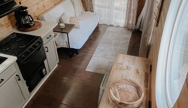 Cozy cabin on Lookout Mountain