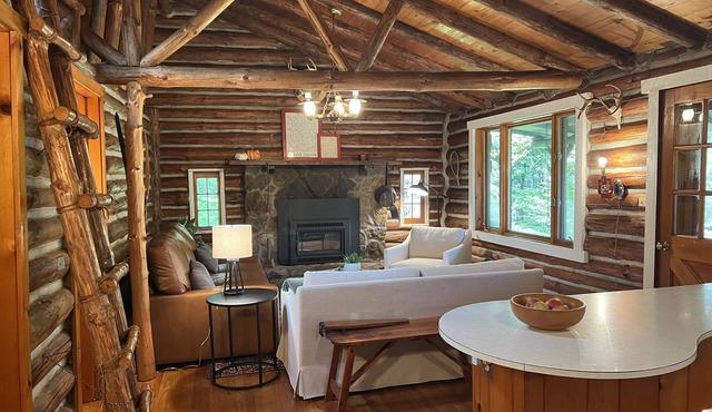 Cozy cabin only minutes away from State Game Lands!