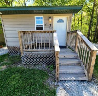 Cozy Cabin Rentals for a Family Getaway in Southeastern Iowa
