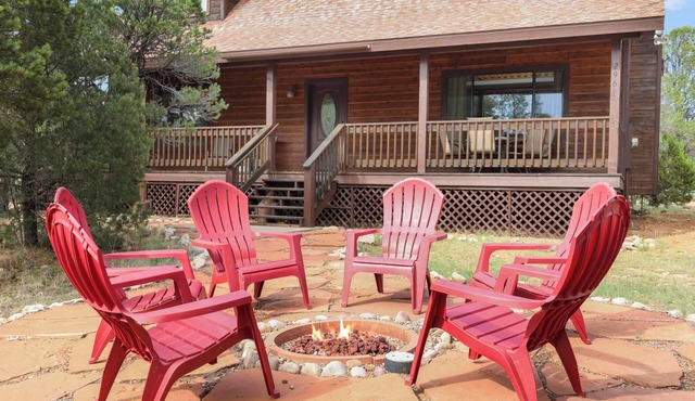 Cozy Cabin Retreat - 3BR-3BA + Firepit & Fireplace