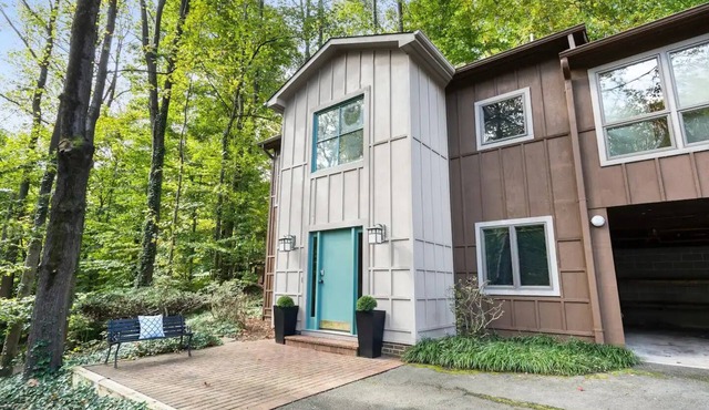 Cozy Cabin-Style Guesthouse Near DC, Alexandria