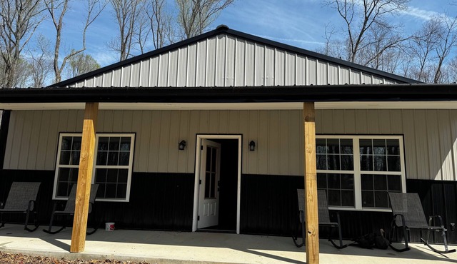 Cozy Cabin that joins Shawnee Forest and 15 minutes from Garden of Gods.