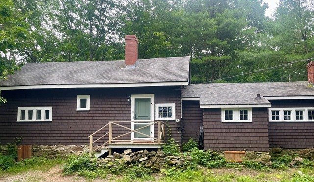 Cozy Cabin w/AC - Walk to Perkins Cove/Marginal Way/Ogunquit Beaches - Sleeps 6