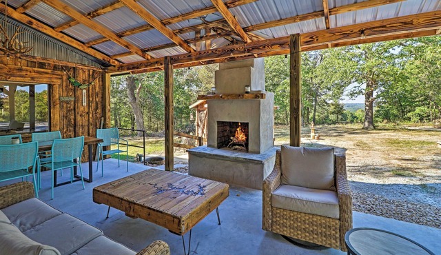 Cozy Cabin w/Backyard Oasis: 11 Mi to Marina