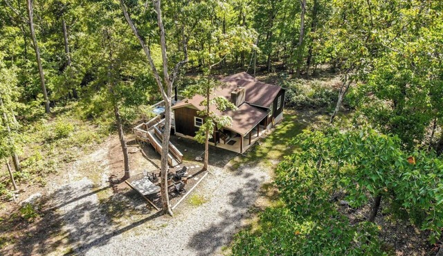 Cozy Cabin w/Hot Tub | State Park | Near Lake