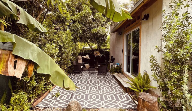 Cozy cabin with 1 bedroom and WiFi, AC in lovely Homestead