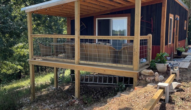 Cozy cabin with 1 bedroom and WiFi, AC in enjoyable Everton AR 90 Acres