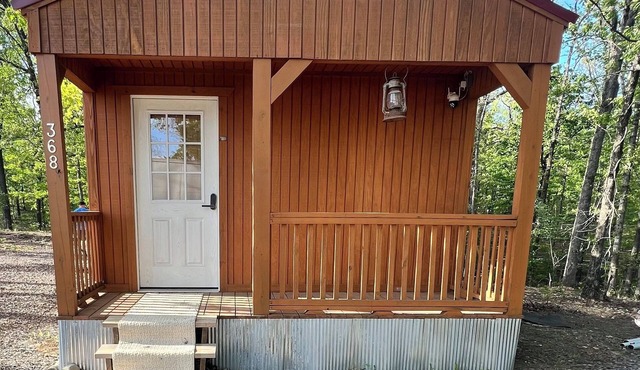 Cozy cabin with AC and WiFi in delightful Murfreesboro