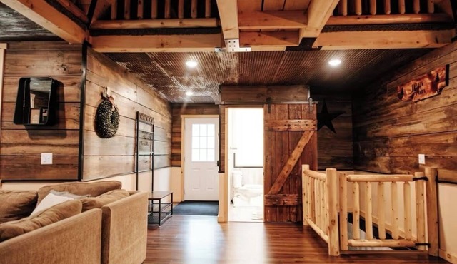 Cozy cabin with AC, WiFi in Weikert PA