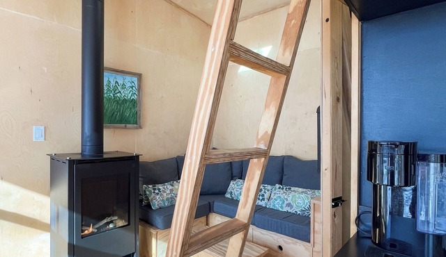 Cozy Cabin - Your Secluded Cabin Getaway