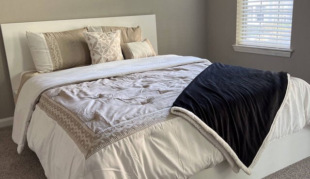 Cozy Calm & Modern Apartment In The Heart of Buckhead, Atlanta