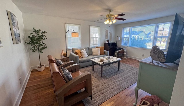 Cozy Camellia Cottage – Minutes to Downtown & Augusta National