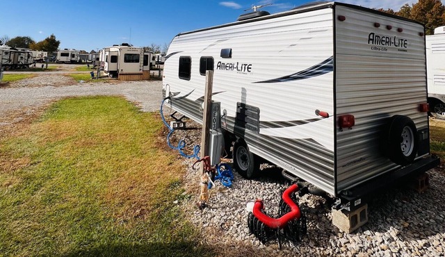Cozy Camper in quiet campground!