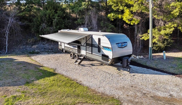 Cozy Camper with Canal access