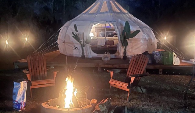 Cozy campground in adorable Astatula with AC