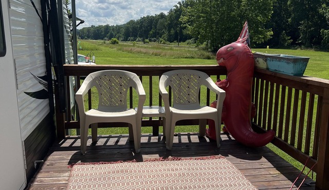 Cozy campground in serene Coeburn with AC