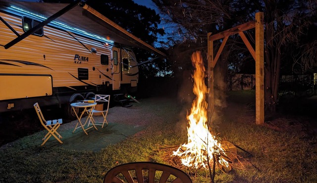 Cozy Campground WITH POOL in Fairburn with WiFi, AC