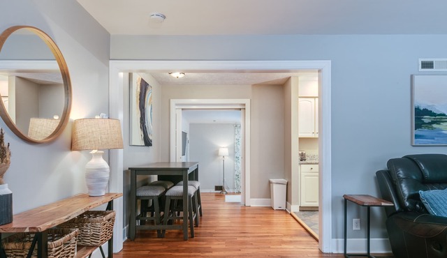 Cozy Cape home located minutes from Hospitals and colleges.