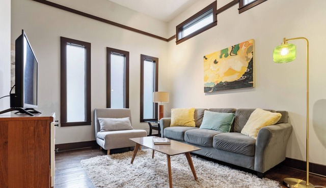 Cozy Capitol Hill Cottage