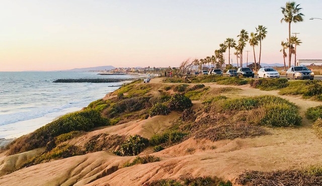 Cozy Carlsbad Retreat: Beach, Golf, & Sun Await. n