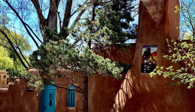Cozy Casa Carmelita features a Brilliant Kiva Fireplace, Unique Patio & Hot Tub!