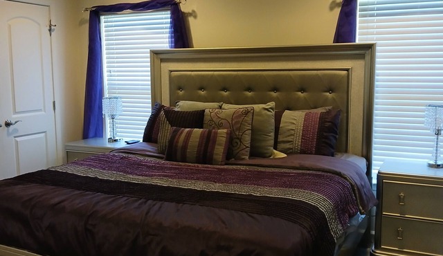 Cozy Casa on the Hill-Mins to South Campus, RTJ Golf, Tennis Courts, I-65