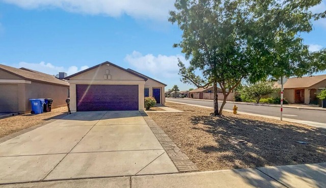 Cozy Casita in West Phoenix-Queen Beds+ Near Westgate & Stadium