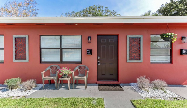 Cozy Casita Luna 1/1 near beach 60in TV/625 mbps wifi