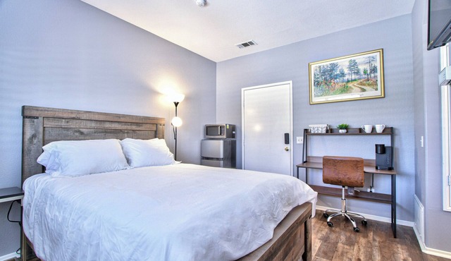 Cozy Casita minutes from Temecula with AC