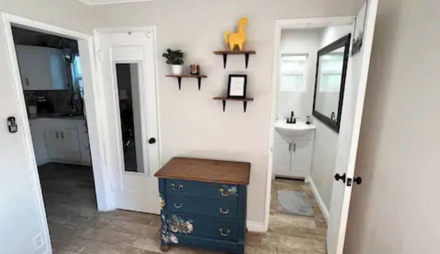 Cozy Casita with Private Courtyard - 1.3 miles to UofA/3.5 miles to downtown