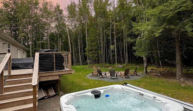Cozy Catskills Cabin on 15 Acres - Hot Tub Fire Pit Game Room