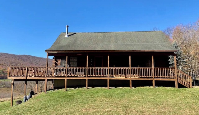 Cozy Catskills Log Cabin on 20 Acres
