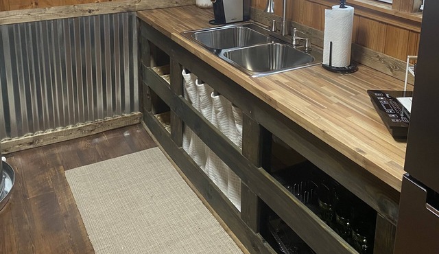 Cozy Cayce Hideout - Studio Apartment Unit C