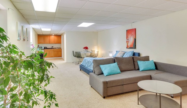 Cozy Cedar Grove Apartment w/ Shared Pool & Patio!