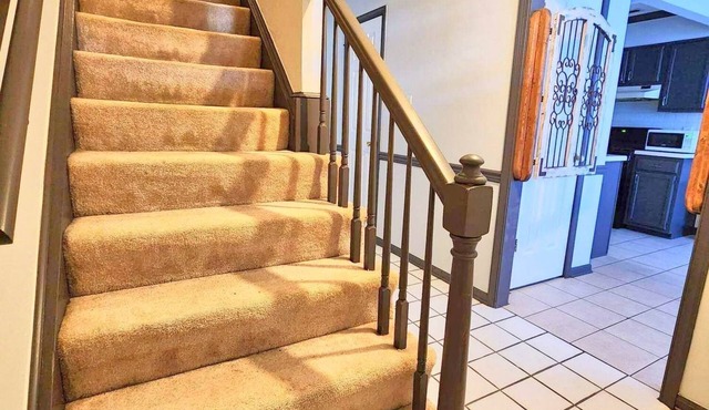Cozy Center Coastal Getaway! Close to Beaches, Bases and Hospitals.