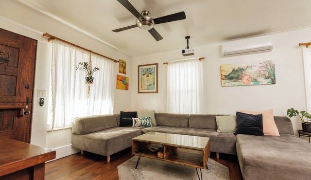 Cozy Central Family Home - Beaches/Zoo/Balboa Park