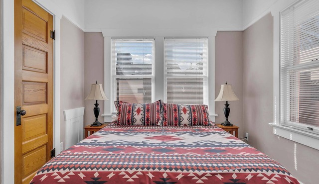 Cozy Central Tucson Retreat | Near UofA