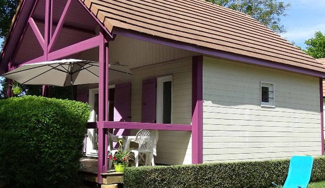 Cozy Chalet with Terrace for 7 Guests