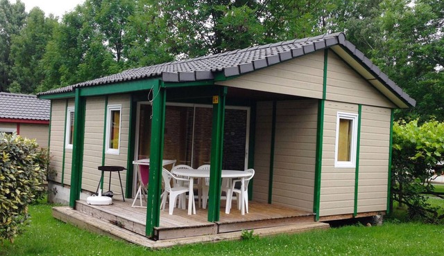 Cozy Chalet for 7 with Terrace