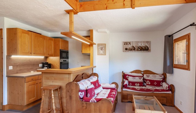 Cozy chalet in Méribel with mezzanine and equipped kitchen