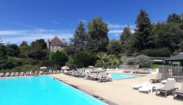 Cozy Chalet Retreat in Champs-Romain