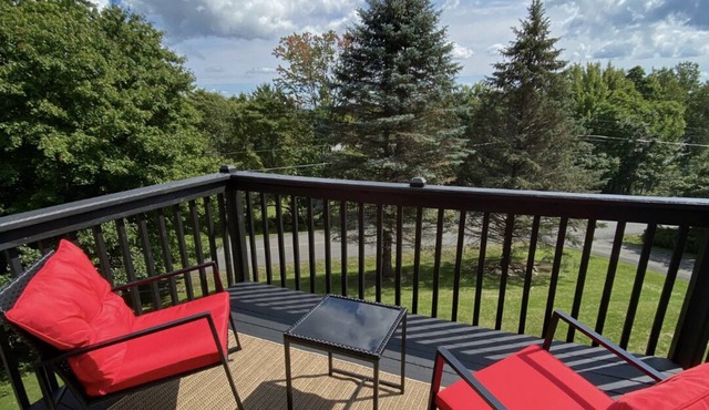 Cozy Chalet with fire pit near lakes&hiking&nature