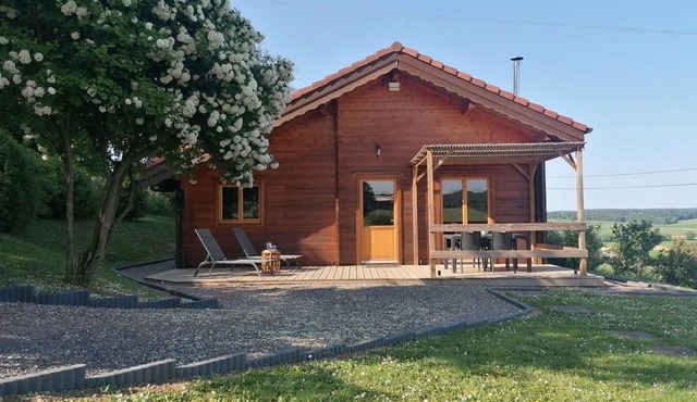 Cozy chalet with garden, parking, and EV charging at the Vosges entrance