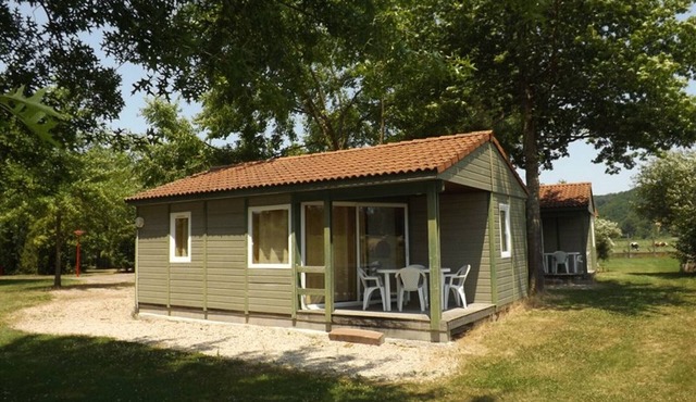 Cozy Chalet with Heated Pool, Terrace, Near Maurs - Sleeps 4