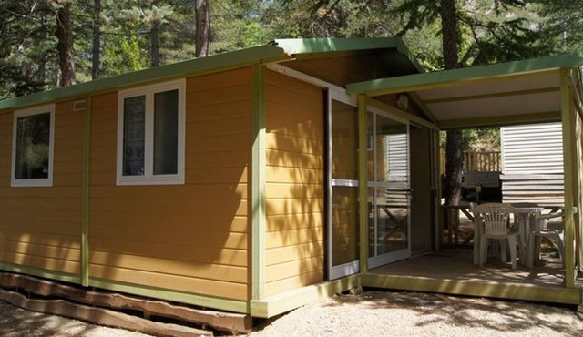 Cozy chalet with terrace in Sournia