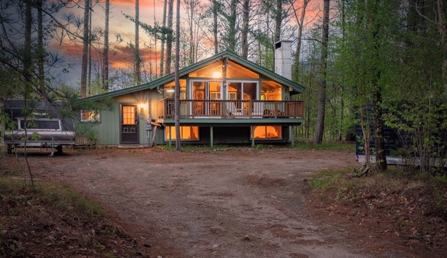 Cozy chalet with WiFi in charming No. Conway