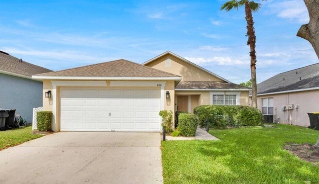 Cozy & Charming Gated Family Style Home W/ Pool